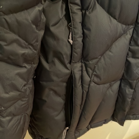 NORTH FACE WOMEN’S JACKET -SIZE MEDIUM - EXTREMELY WARM!! - Picture 6 of 7